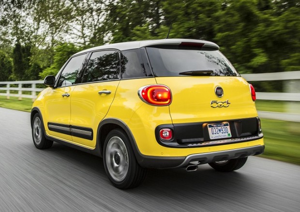 fiat_500l_trekking_us-spec_13-620x437