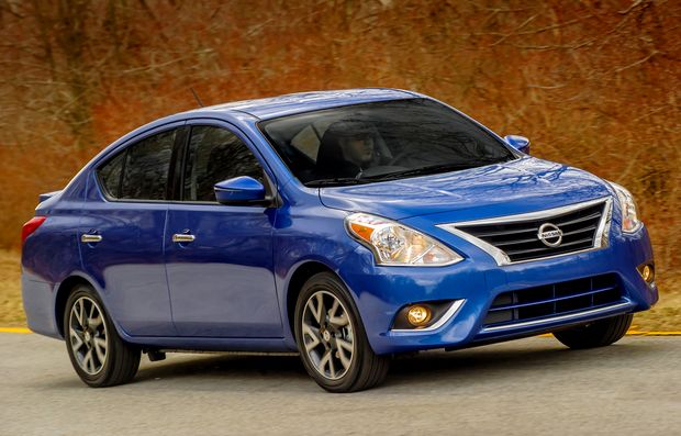 nissan-versa-18-11