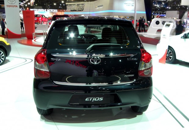 toyota-etios-5-620x428